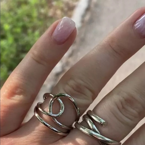New solid 925 sterling silver intertwined ring - Picture 2 of 10